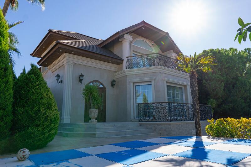 5 bedroom Villa for sale