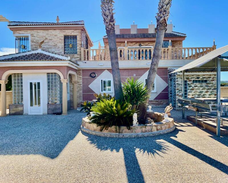 Villa en venta en Guardamar del Segura, Alicante