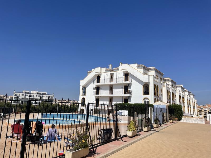 Appartement Te koop in La Zenia, Alicante