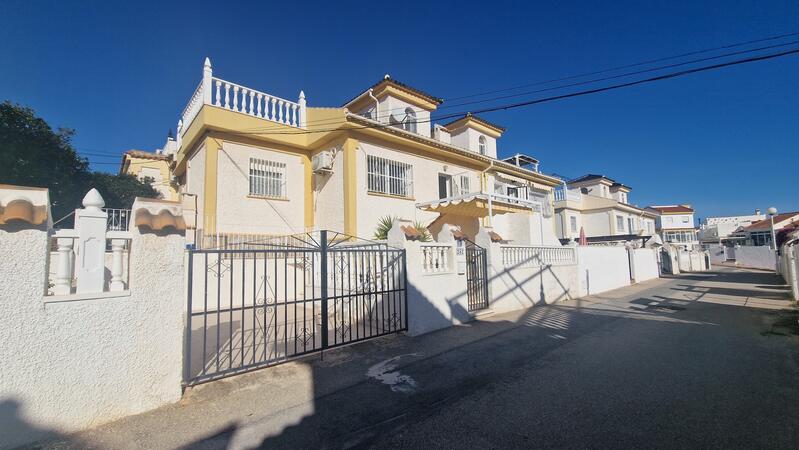 Villa for sale in Ciudad Quesada, Alicante