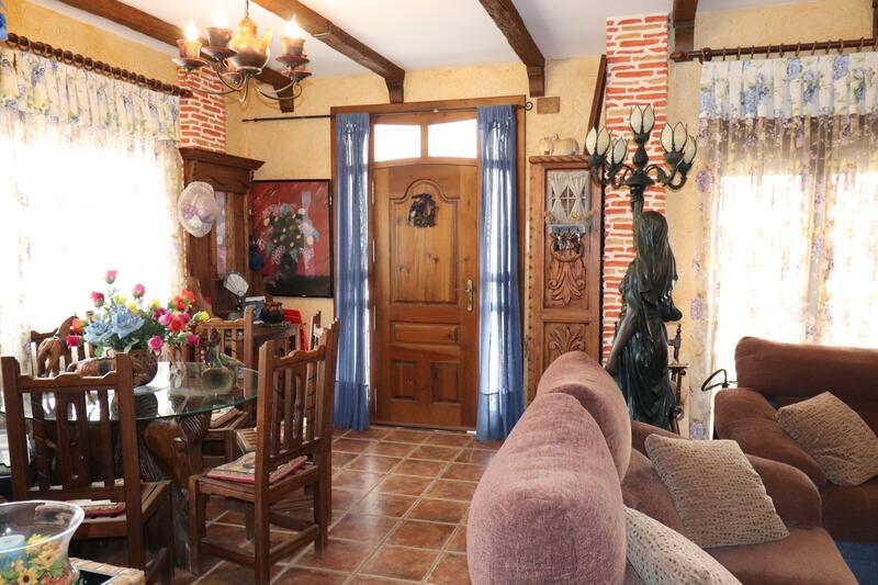 6 Cuarto Villa en venta