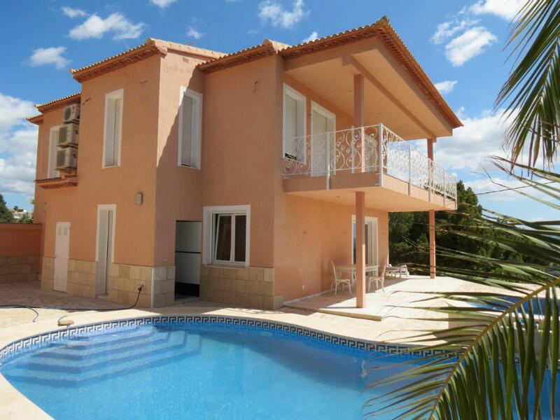 Villa en venta en Calpe, Alicante