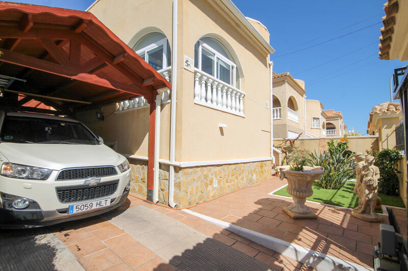 3 bedroom Villa for sale