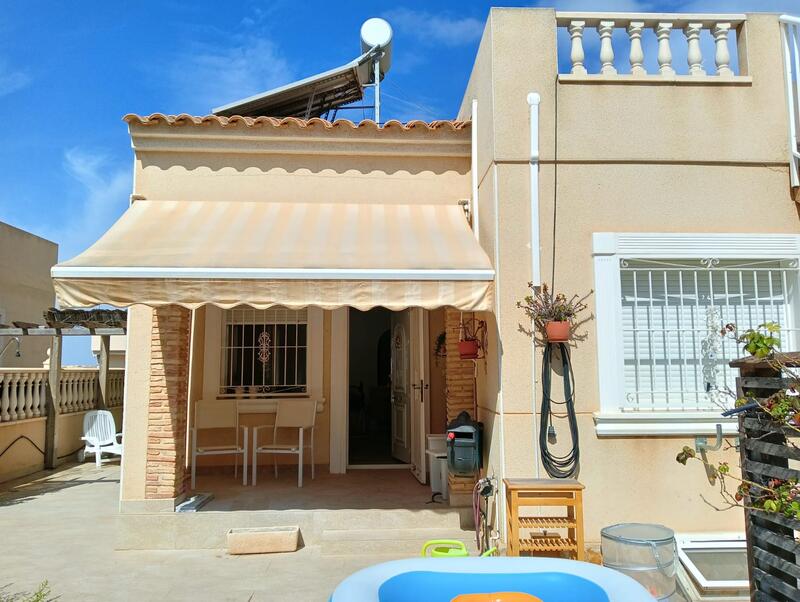 Villa for sale in Guardamar del Segura, Alicante