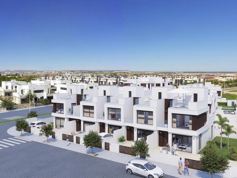 Townhouse for sale in Alhama Springs, Alicante