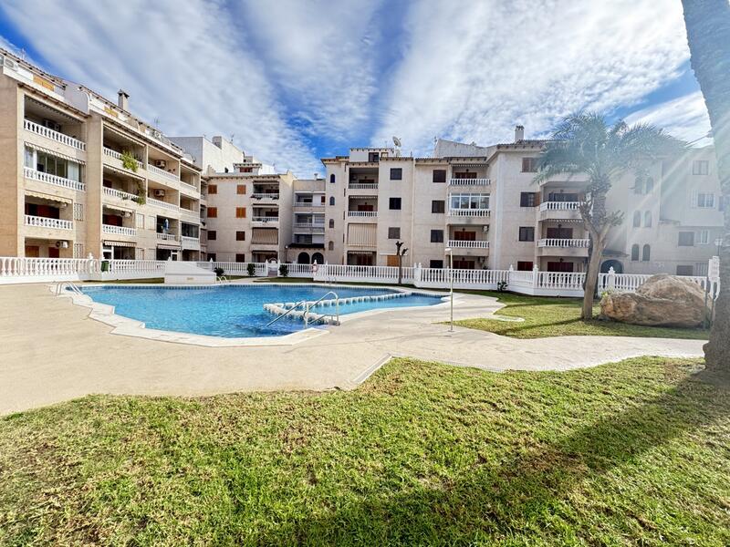 Apartment for sale in Torrevieja, Alicante