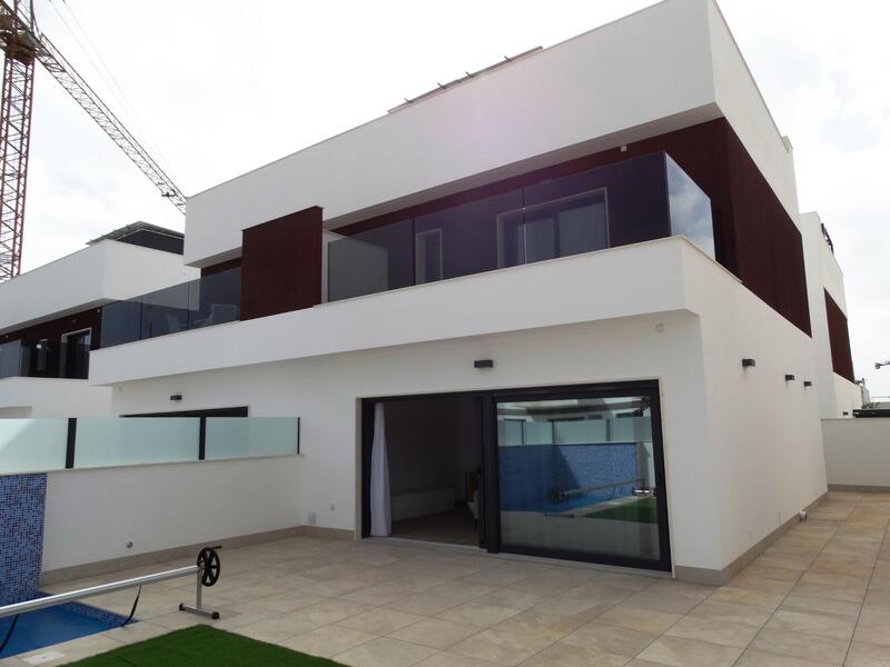 Villa for sale in Santiago de la Ribera, Murcia