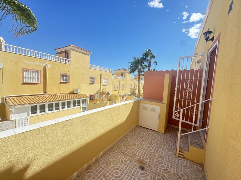 3 bedroom Townhouse for sale