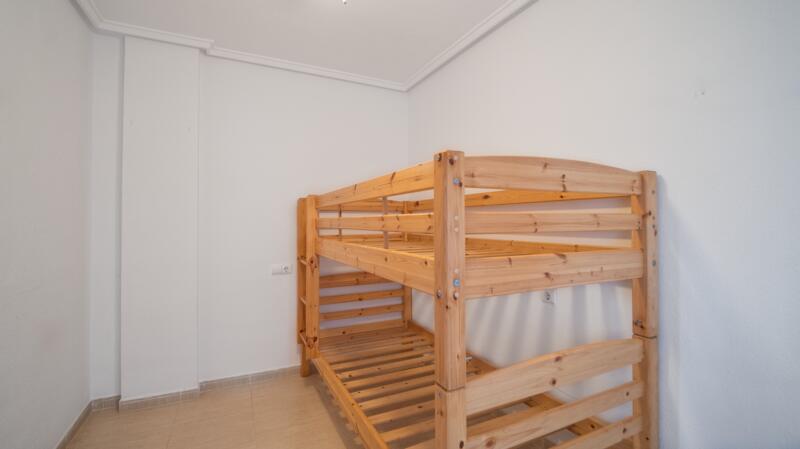 2 Cuarto Adosado en venta