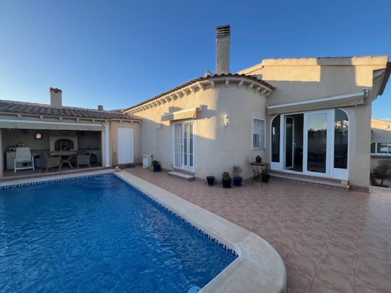 Villa en venta en Ciudad Quesada, Alicante