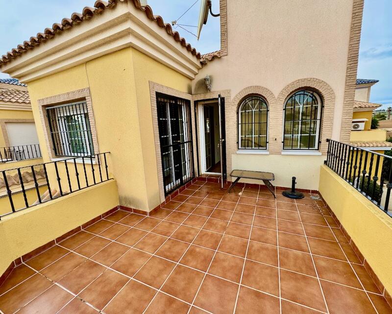 3 Cuarto Villa en venta