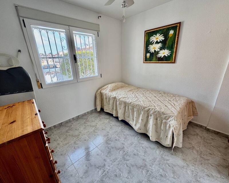 4 Cuarto Villa en venta