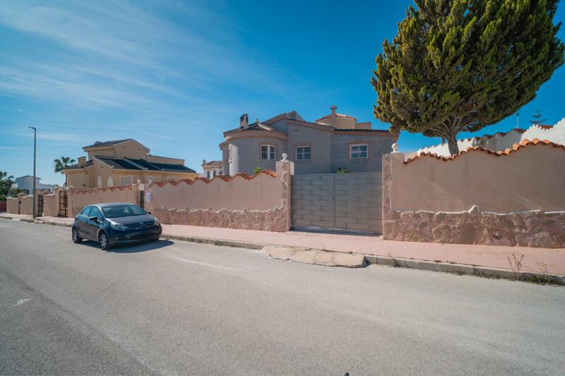 3 Cuarto Villa en venta