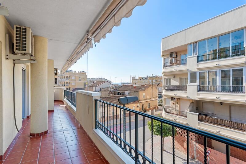 Appartement Te koop in Almoradí, Alicante