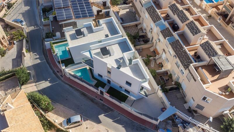 Villa à vendre dans La Mata, Alicante