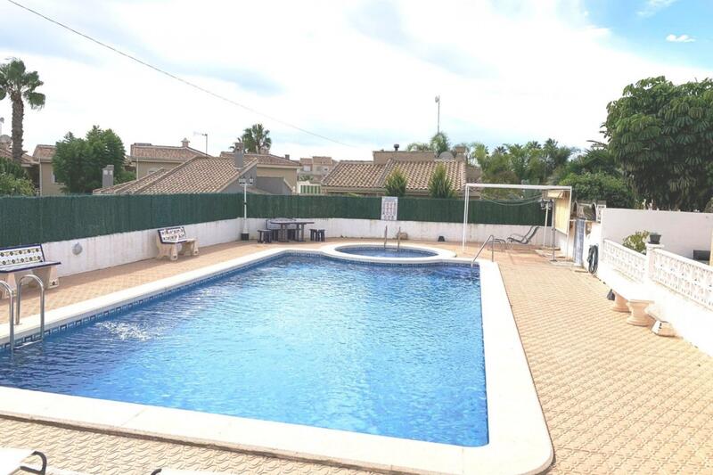 3 Cuarto Villa en venta