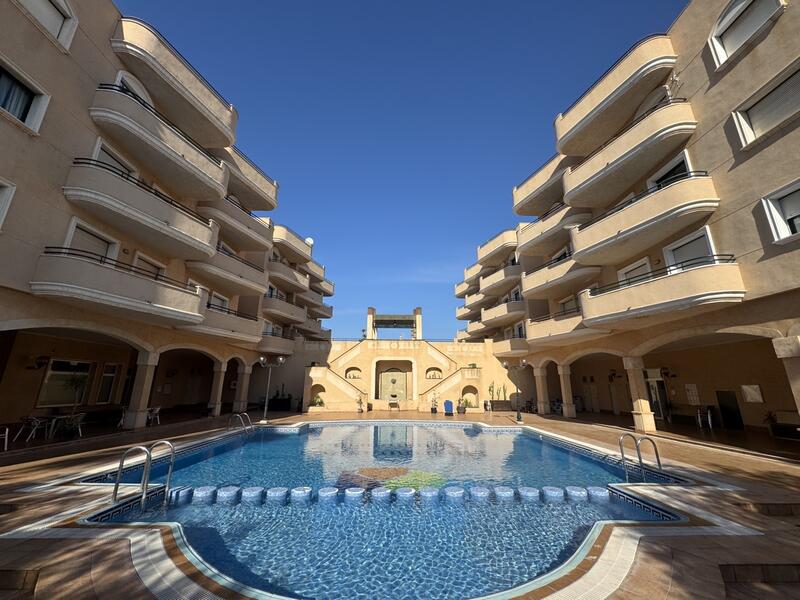 Appartement Te koop in Cabo Roig, Alicante