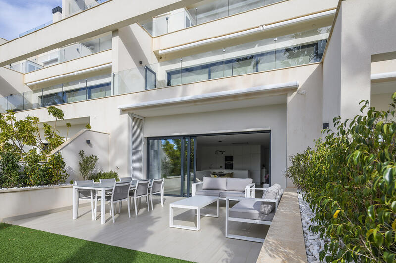 Appartement Te koop in Las Colinas Golf, Alicante