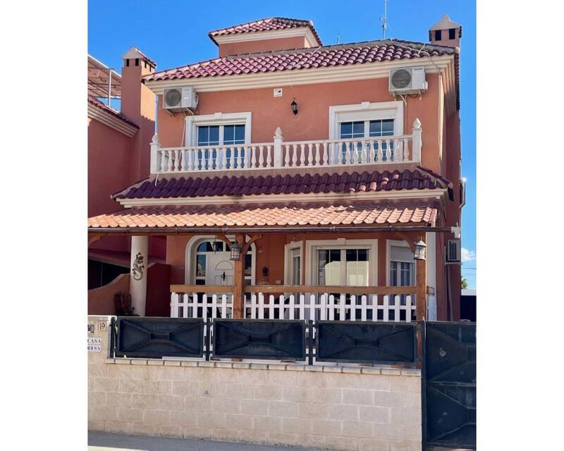 Villa en venta en Almoradí, Alicante