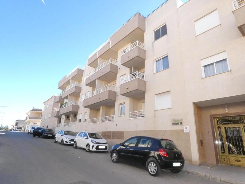 Apartment for sale in Algorfa, Alicante