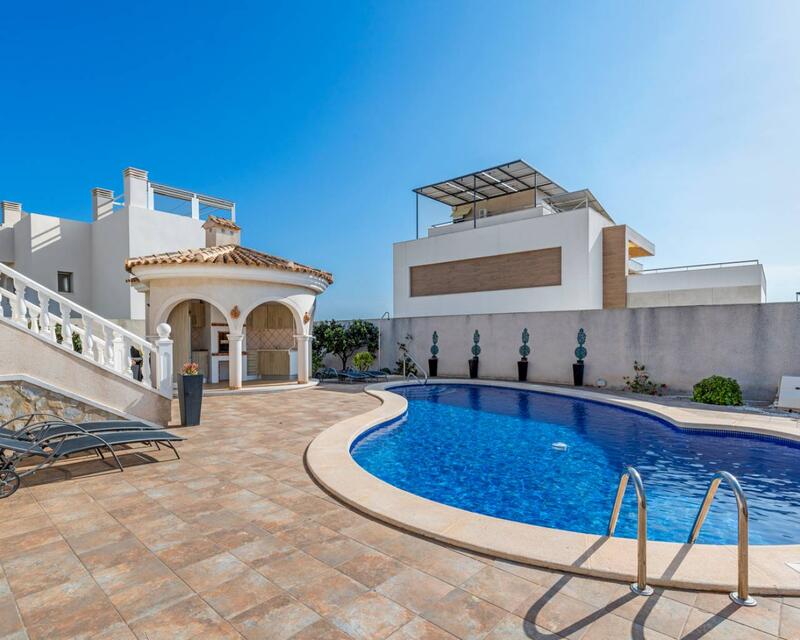 5 bedroom Villa for sale