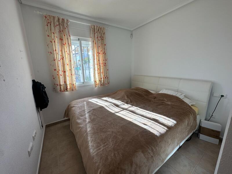 2 Schlafzimmer Stadthaus zu verkaufen