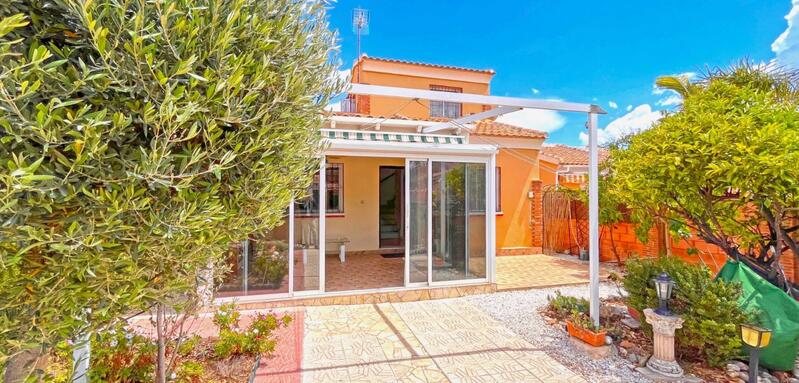 3 Cuarto Villa en venta