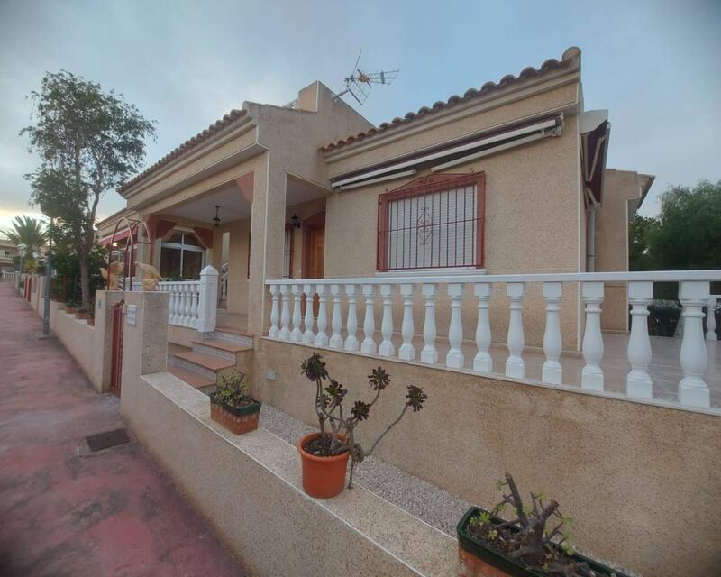 2 bedroom Villa for sale