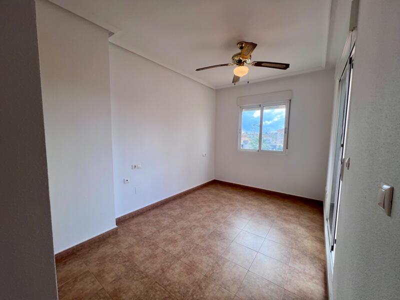 2 Cuarto Villa en venta