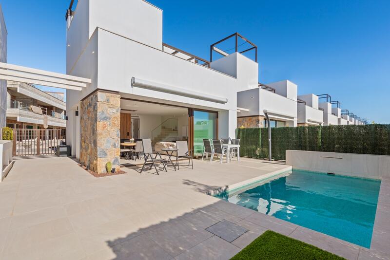 Villa en venta en Torre Pacheco, Murcia