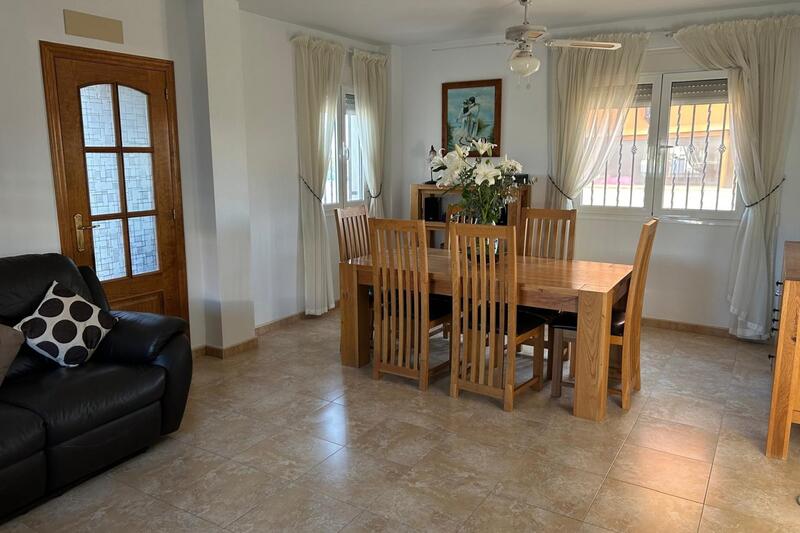 3 Cuarto Villa en venta