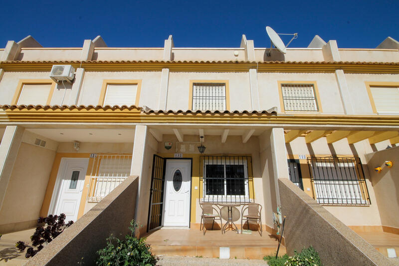 Maison de Ville à vendre dans Villamartin, Alicante