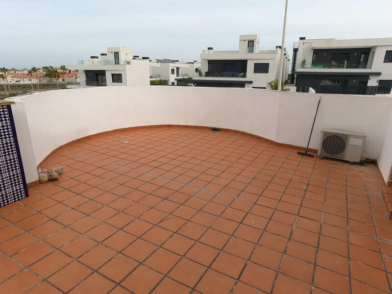 4 Cuarto Villa en venta