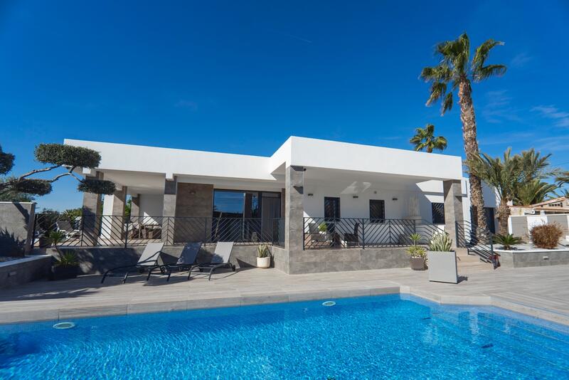 Villa en venta en Ciudad Quesada, Alicante