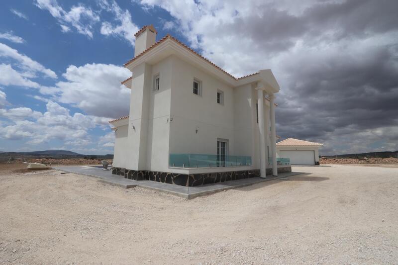 4 Cuarto Villa en venta