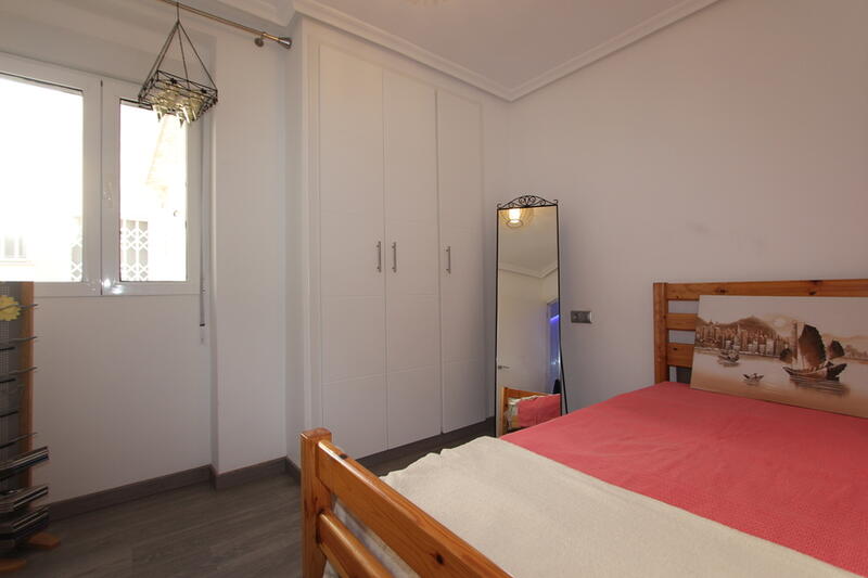 4 slaapkamer Appartement Te koop