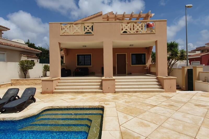 4 bedroom Villa for sale