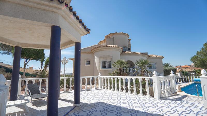 3 Cuarto Villa en venta