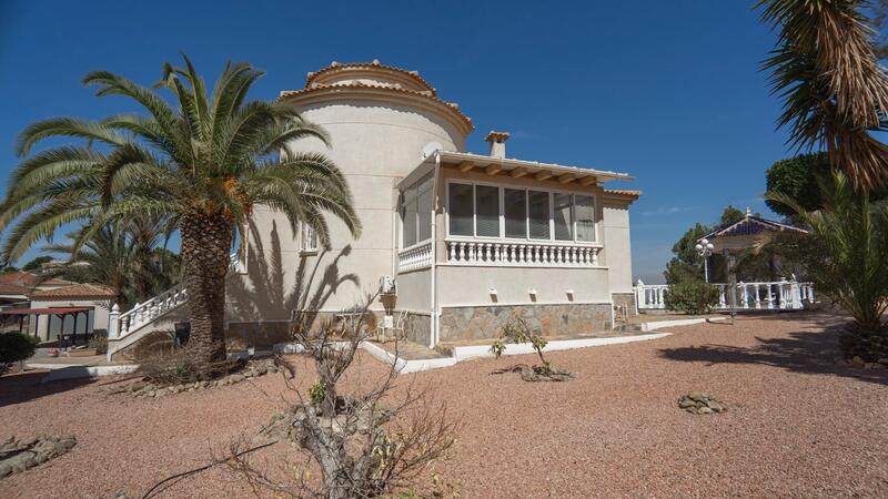 3 Cuarto Villa en venta