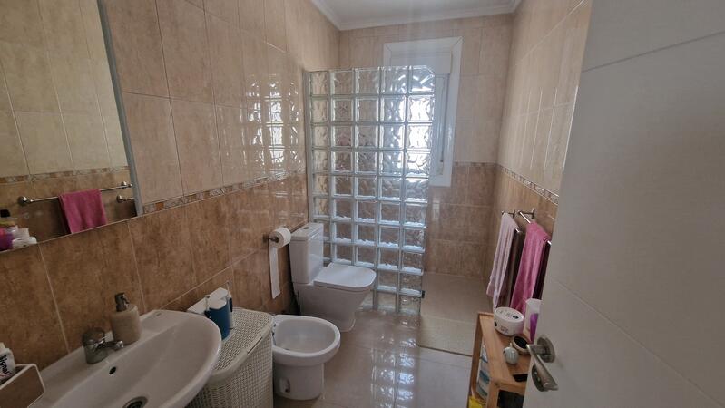 4 Cuarto Villa en venta