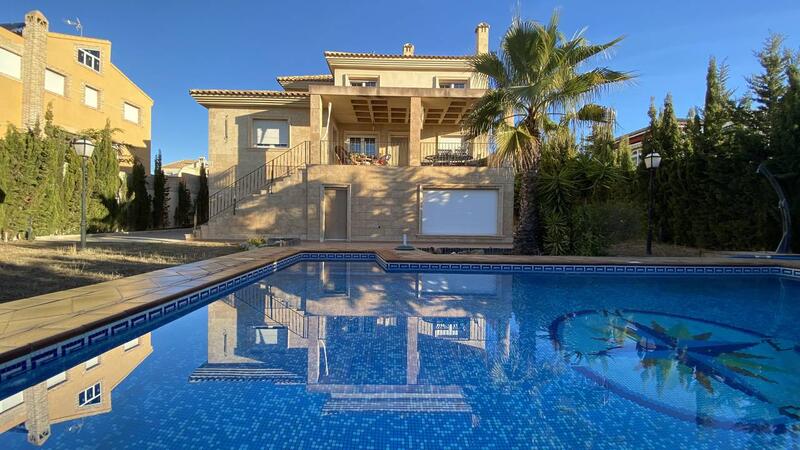 Деревенский Дом продается в Torrevieja, Alicante