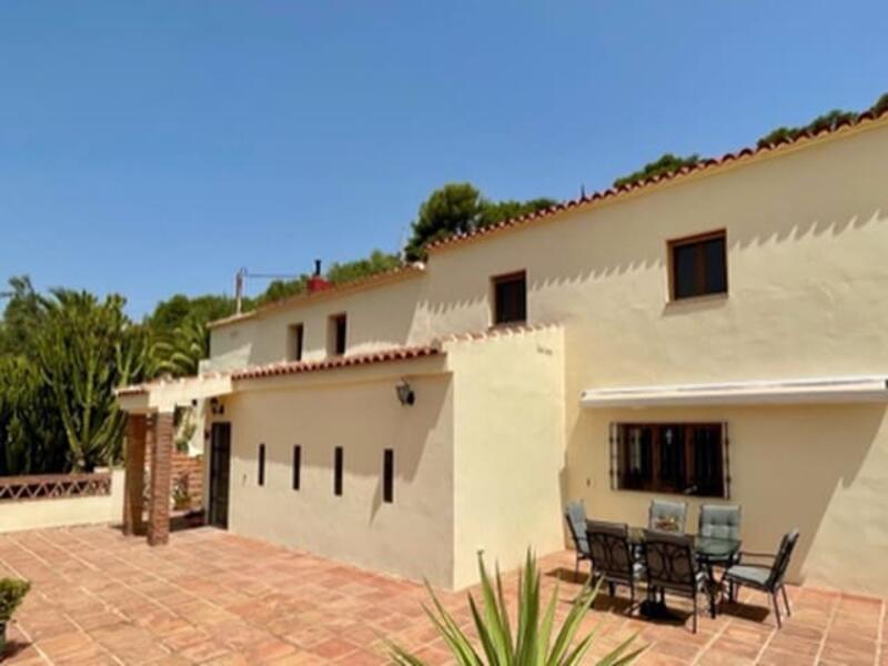 Country House for sale in Yunquera, Málaga