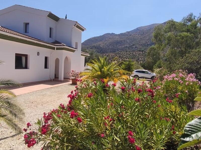 Villa for sale in Casarabonela, Málaga