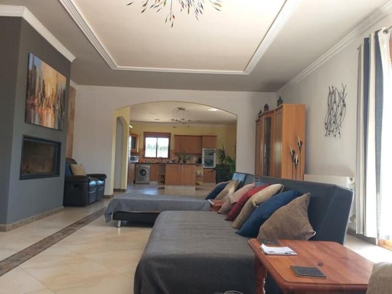 4 Cuarto Villa en venta