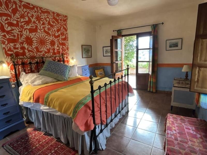 5 Schlafzimmer Landhaus zu verkaufen