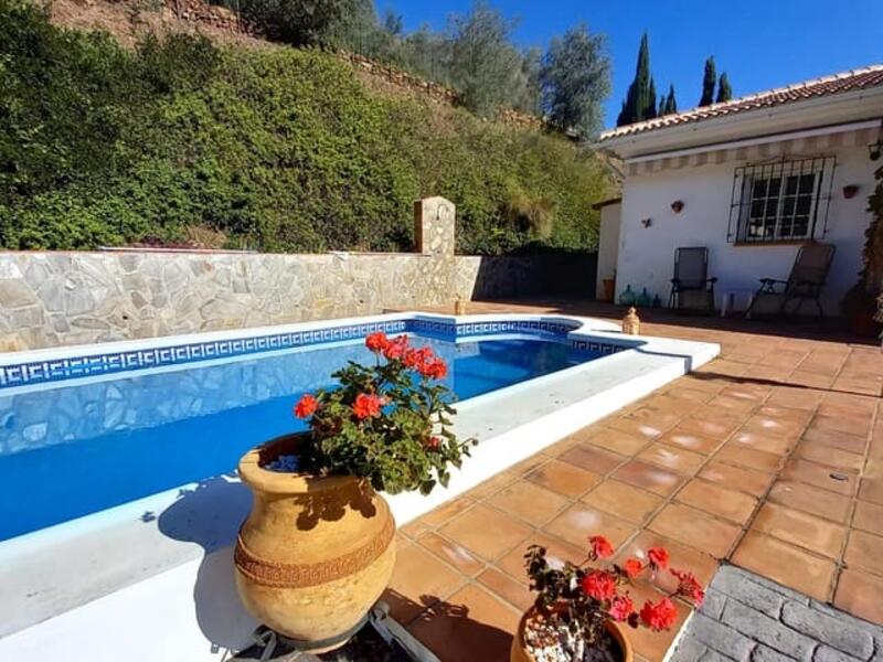 Villa for sale in Competa, Málaga