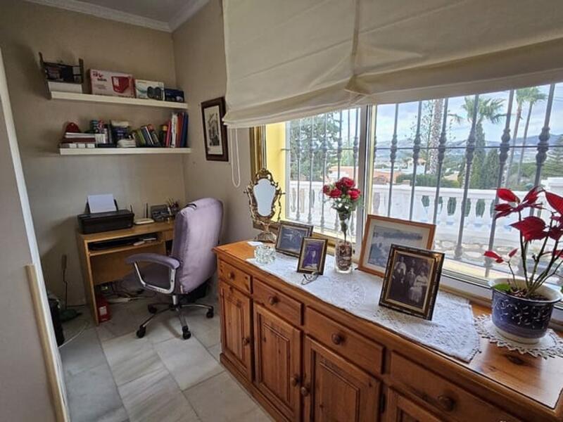 4 Cuarto Villa en venta