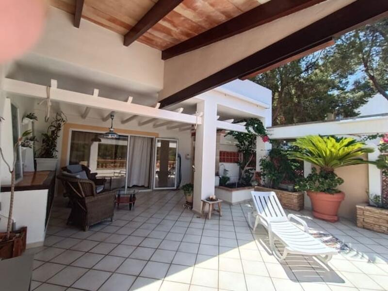 6 Cuarto Villa en venta