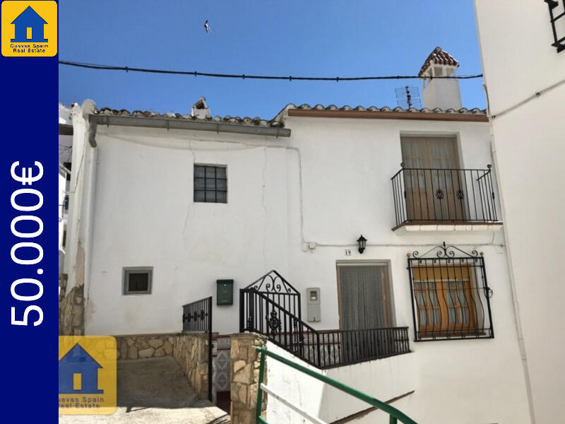 Деревенский Дом продается в Castril de la Peña, Granada
