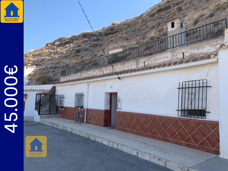 3 спальная комната Cave House продается в Galera, Granada